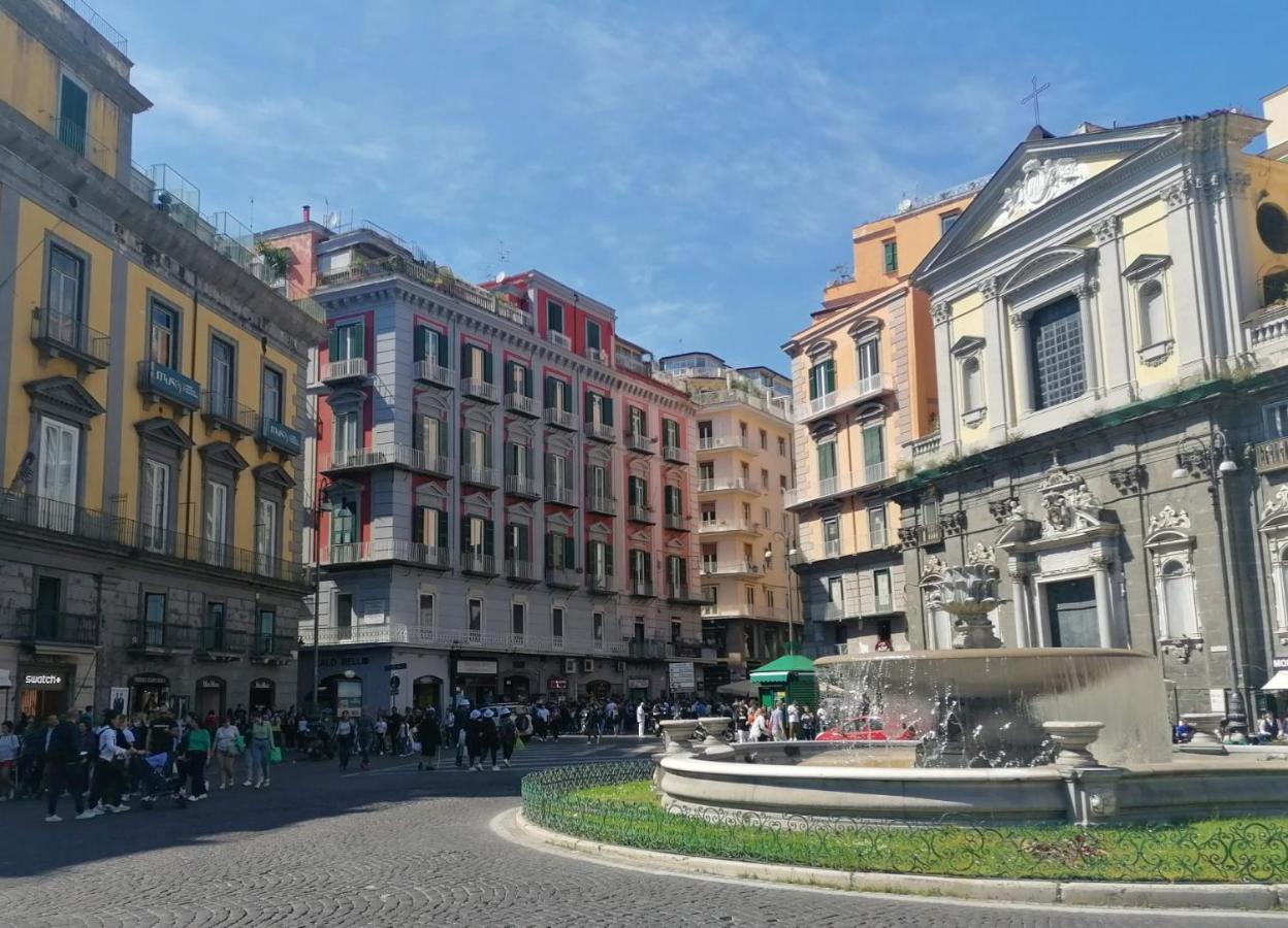 Pagina Storica Di Napoli Nápoles Exterior foto